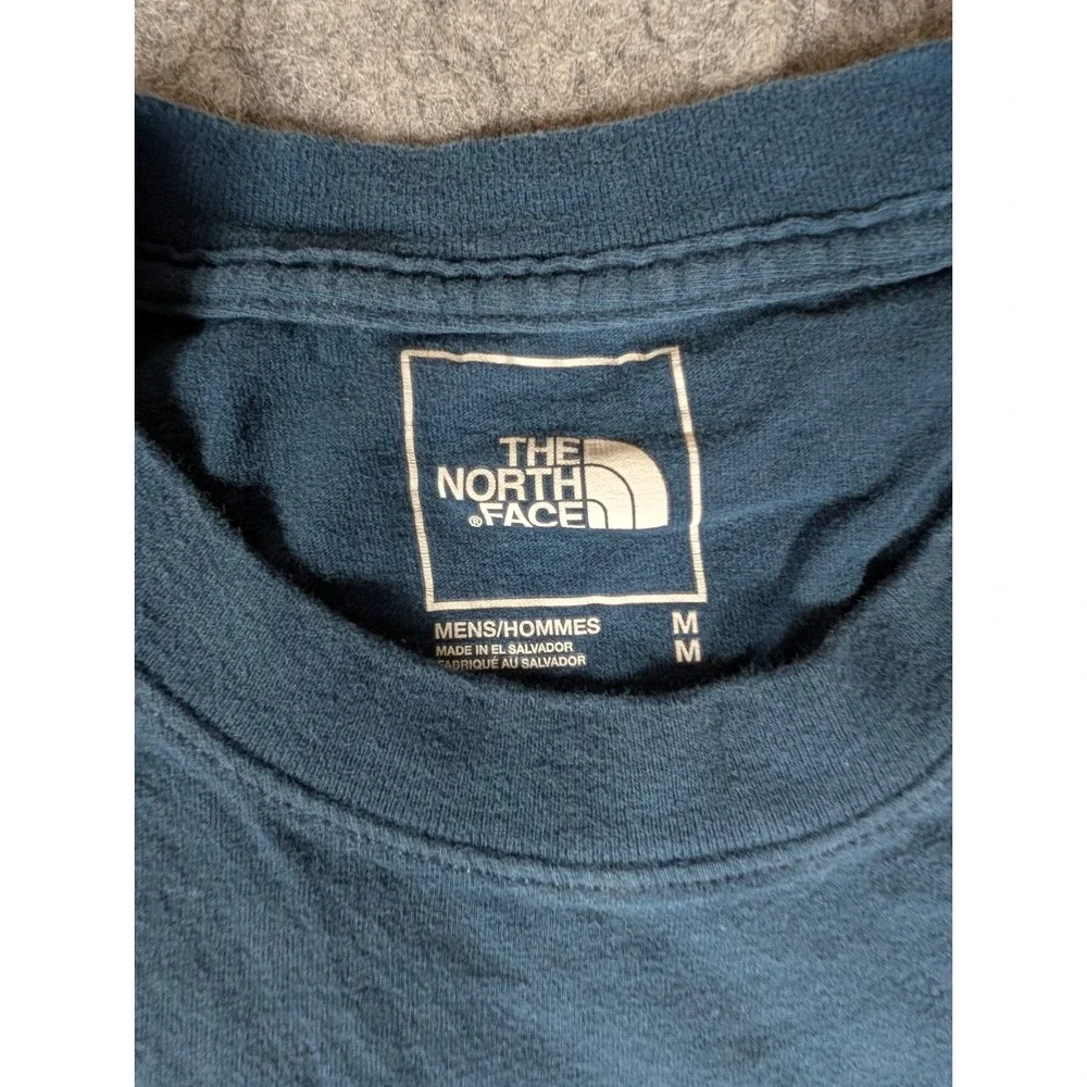 The North Face Mens Navy Blue Graphic T-Shirt Never Stop Exploring Logo Tee M